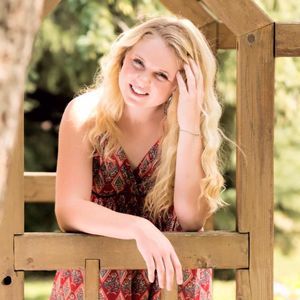 Meet your Posher, Hannah